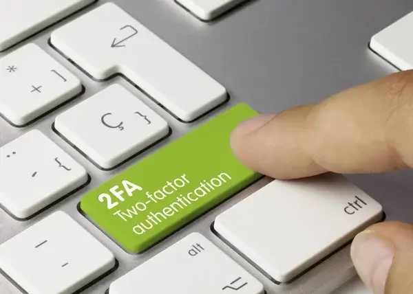 Mi az a kétlépcsős azonosítás és miért fontos?